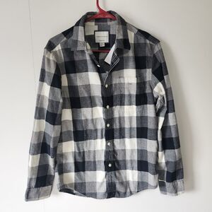 NWT American Eagle Men’s XS Gray Gingham Super Soft Flannel Button Up Shirt